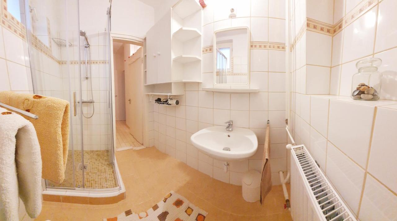 Anna Apartman เฮวิซ ภายนอก รูปภาพ